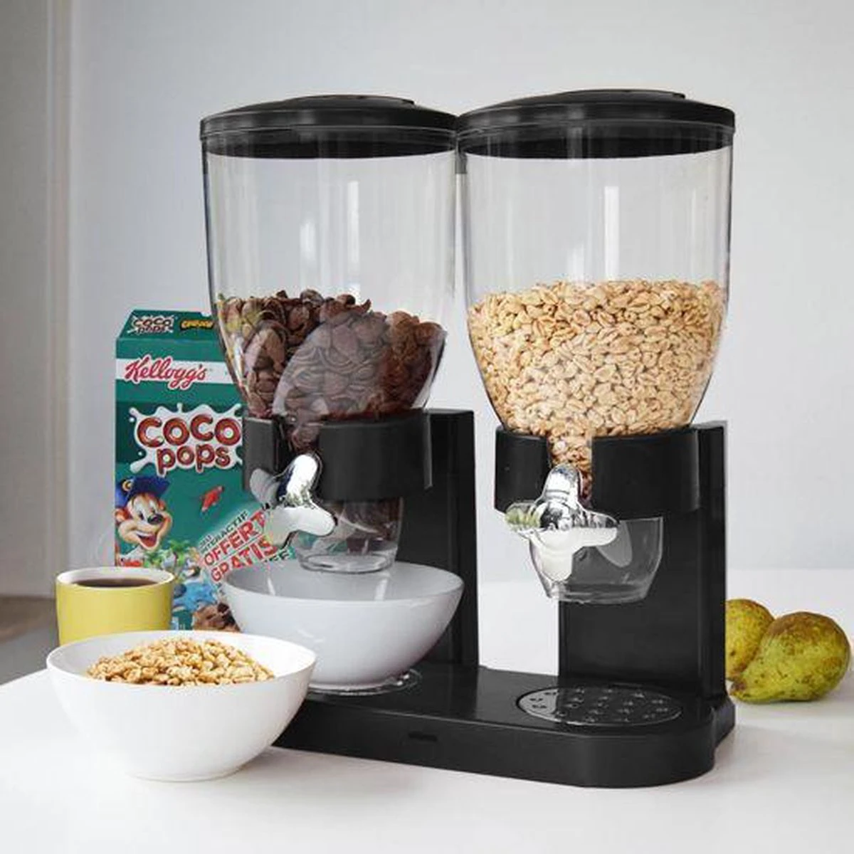 MikaMax Cornflakes Dispenser - Voorraadbus - Cornflakes Voorraadpot - Ontbijt Granendispenser - Zwart - 2 X 500 Gram 6 MikaMax Cornflakes Dispenser - Voorraadbus - Cornflakes Voorraadpot - Ontbijt Granendispenser - Zwart - 2 X 500 Gram - Afbeelding 6