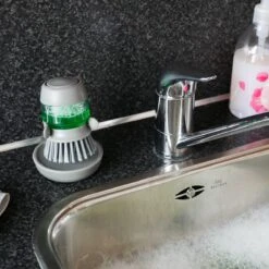 In Round Afwasborstel Met Zeepdispenser / Zeepreservoir – Inclusief Houder – Grijs – Afwas Borstel – Zeep Handborstel – Doseerpomp – Afwasmiddel Dispenser – Navulbaar 14 In Round Afwasborstel Met Zeepdispenser / Zeepreservoir – Inclusief Houder – Grijs – Afwas Borstel – Zeep Handborstel – Doseerpomp – Afwasmiddel Dispenser – Navulbaar -Levensproducten 1200x1200 762