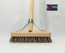 Synx Tools Luiwagen Union 22cm - Tegel Bezem Schrobber- Bezemsteel - Schoonmaakbezem - Schrobborstels - Bezems Met Steel 150 Cm -Levensproducten 1200x987 3