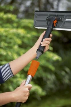GARDENA Cleansystem Raamborstel Met Trekker - Werkbreedte 31 Cm -Levensproducten 799x1200 22